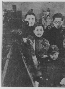 两对情侣